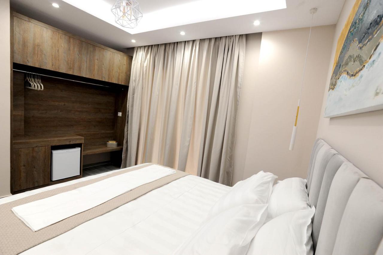 Afrodite Suites Sarande Exterior photo